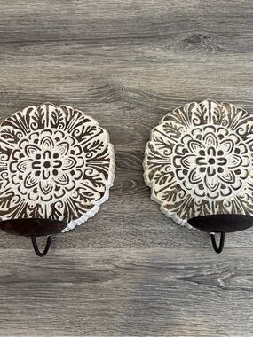 Anthropologie White Distressed Carved Mandala Candle Plate Holder Scalloped Edge